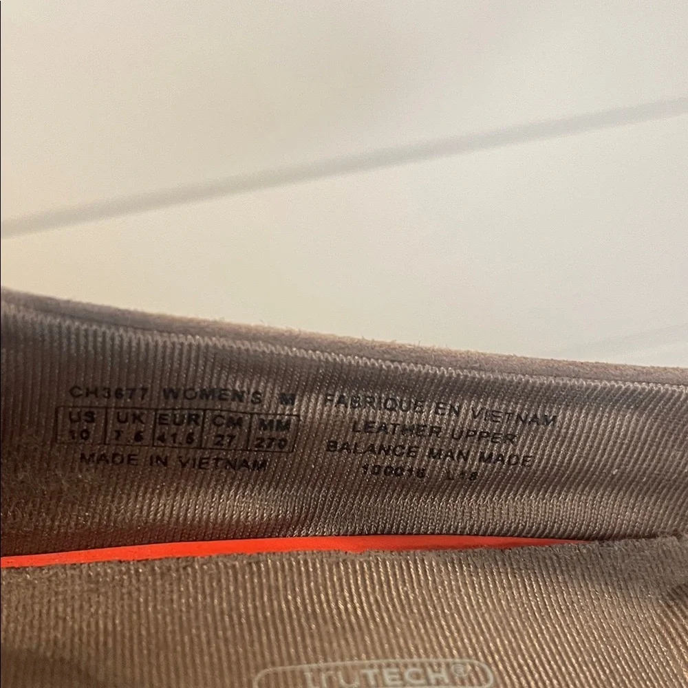 ROCKPORT Taupe suede/nubuck Novalie ankle strap pump. Comfort brand! Size 10 - Picture 7 of 8